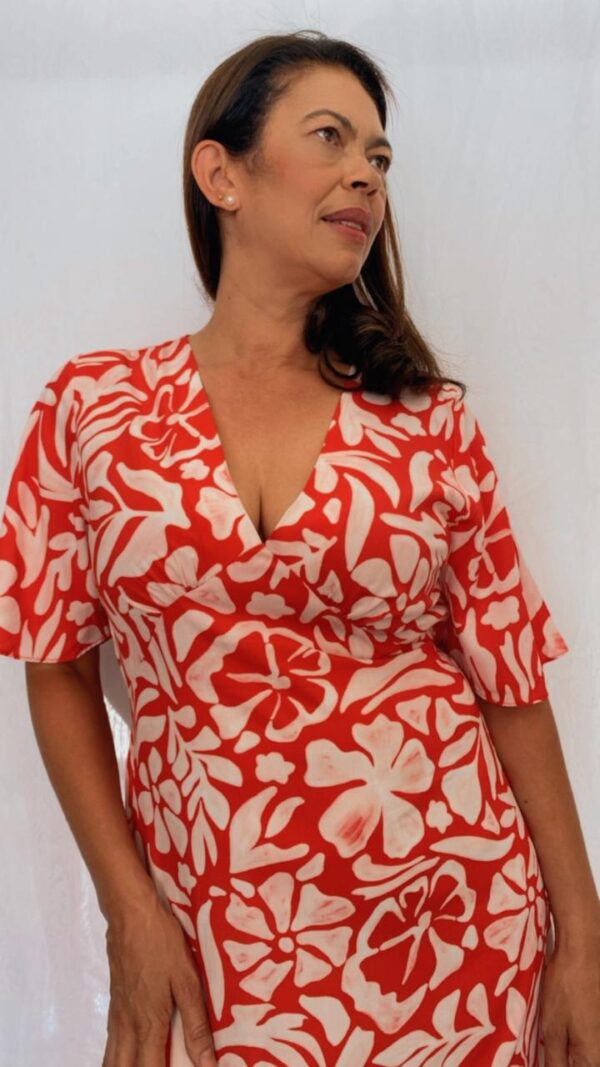 Vestido Tradicional Vermelho - Image 3