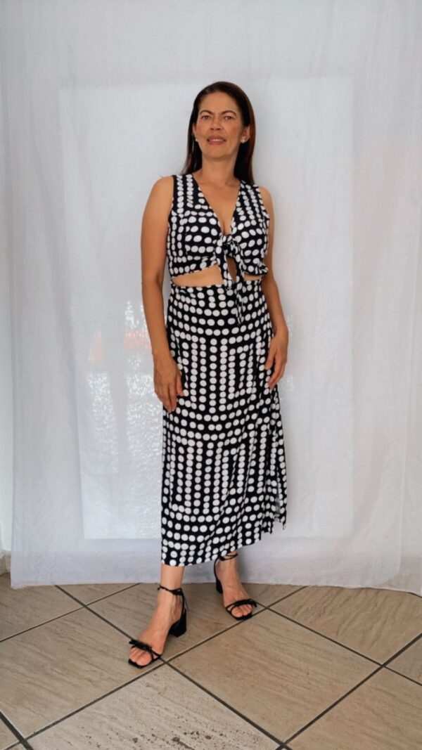 Vestido Evase de Bolinhas