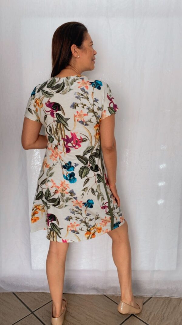 Vestido Tradicional Estampado Floral - Image 2