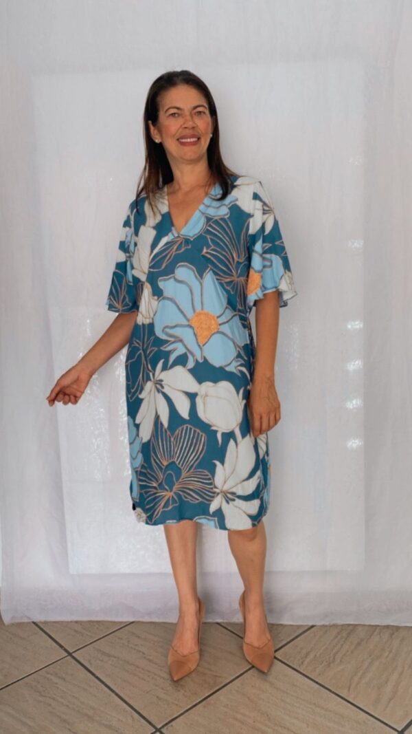 Vestido Curto Evase Floral Azul Dourado