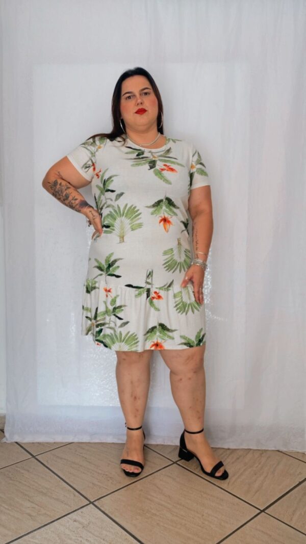 Vestido Curto Evase Babado