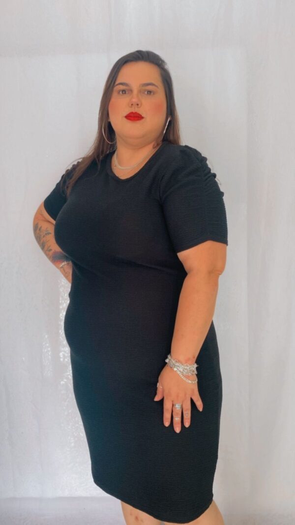 Vestido Plus Preto Liso Canelado - Image 2