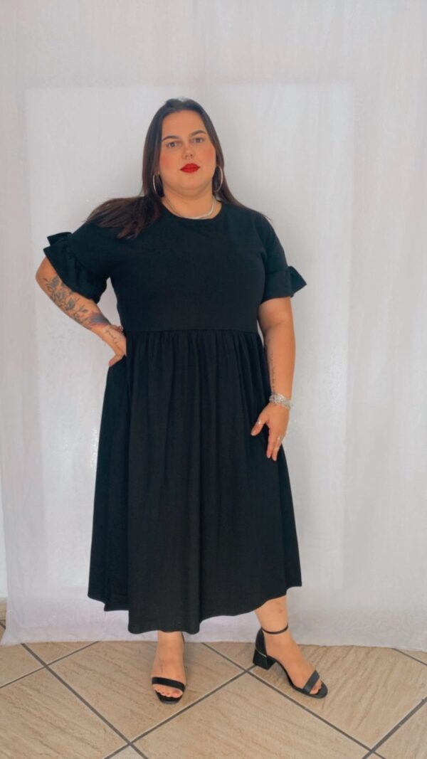 Vestido Preto Babado Manda