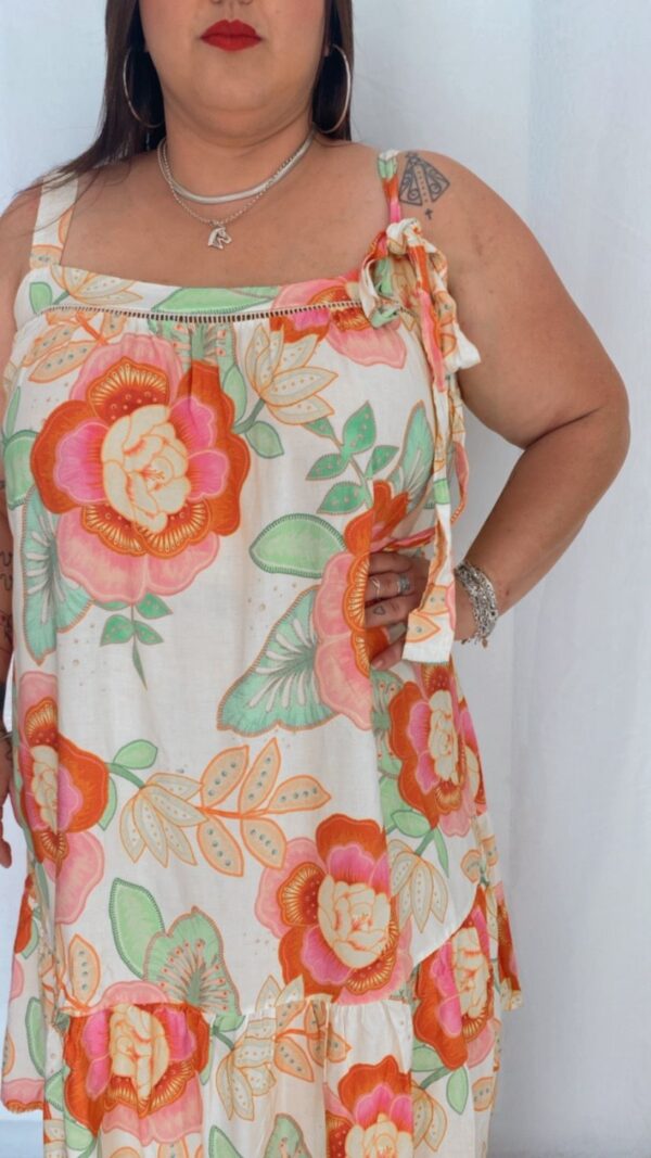 Vestido Evase Viscose Renda e Alça no Decote - Image 4