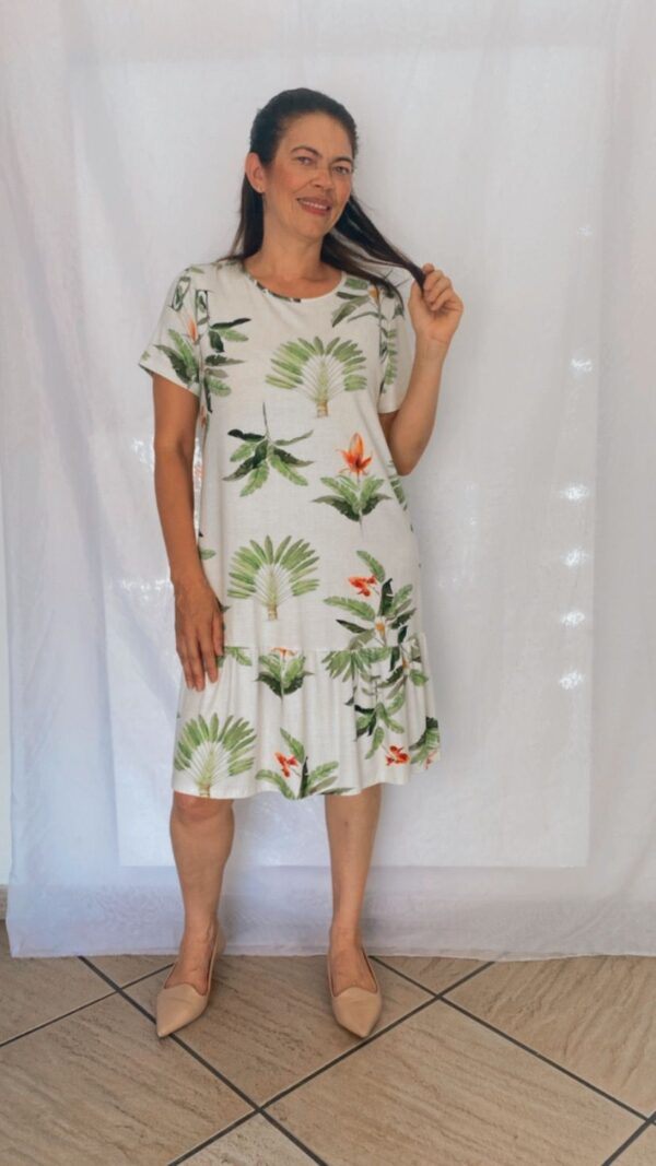 Vestido Curto Evase Babado Folhagem Verde