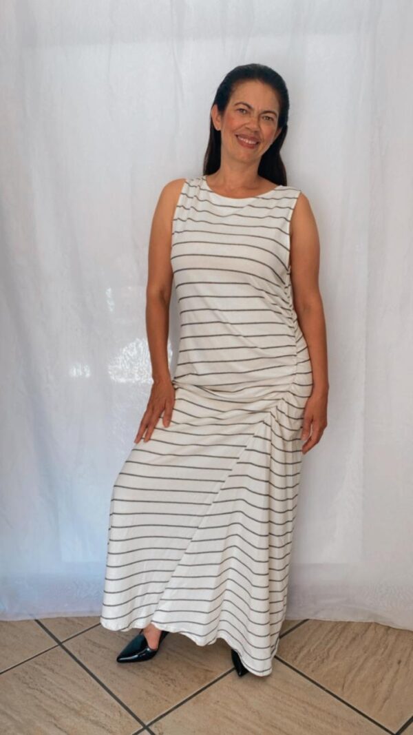 Vestido Midi Assimétrica Listras Escuro - Image 3