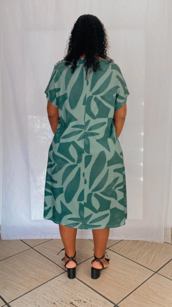 Vestido Curto Plus Evase - Image 2