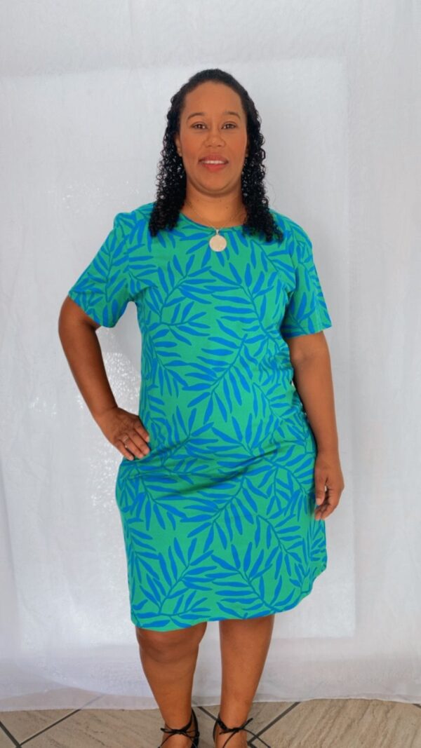 Vestido Manga Curta Reto Estampado - Image 2